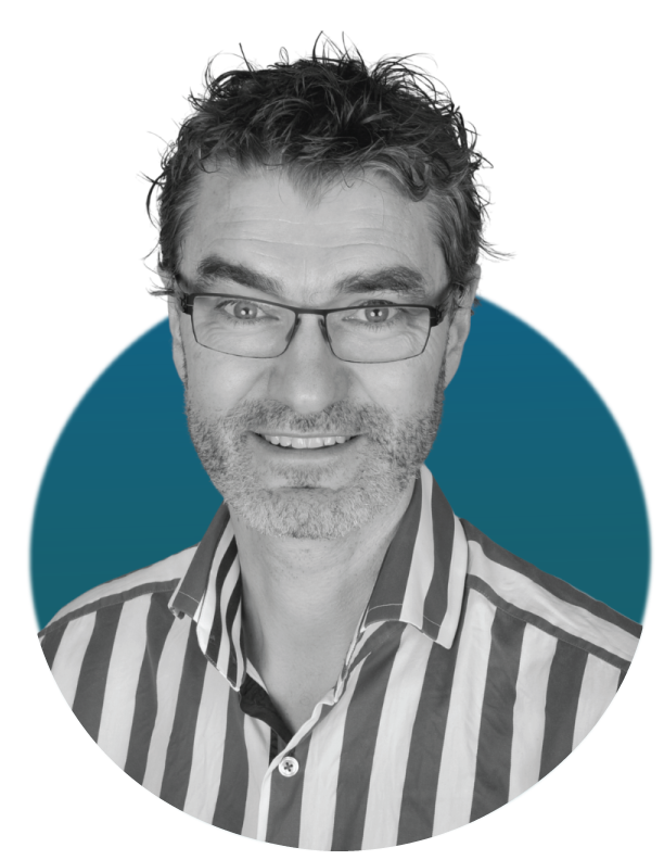 portrait photo ISSPD Presitent Giles Newton-Hoves